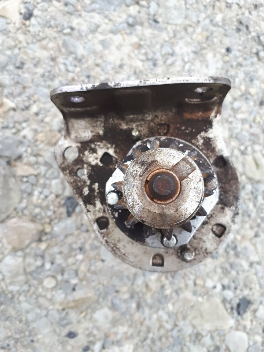 Rozrusznik do traktorka kosiarki Briggs Stratton  14 zębów