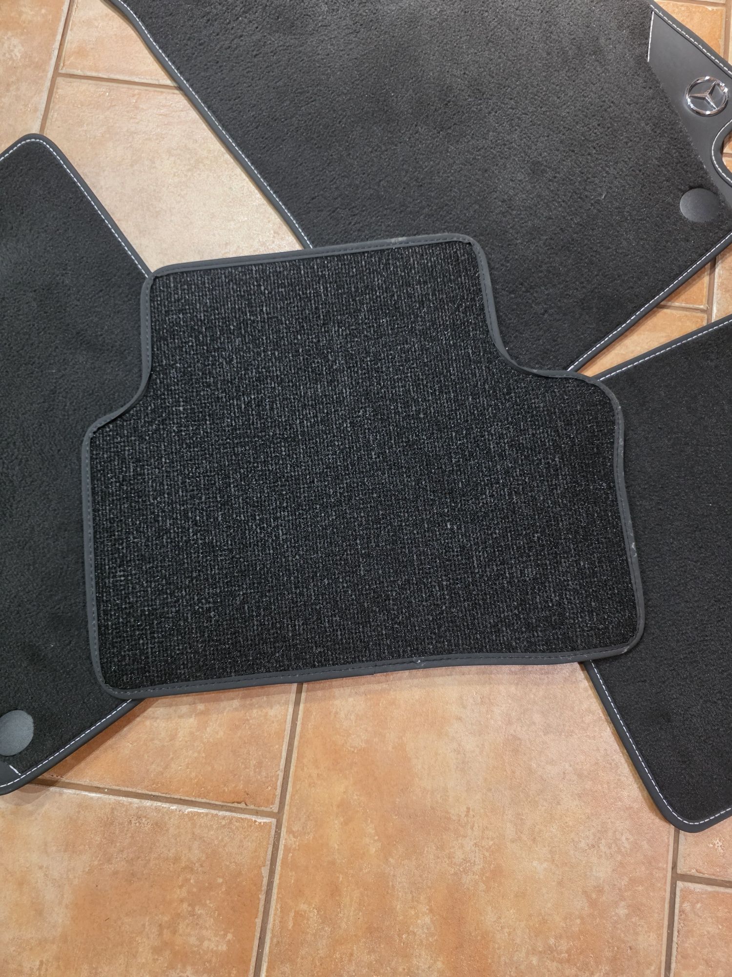 Tapetes para Meecedes-Benz E classe W213, C238.
