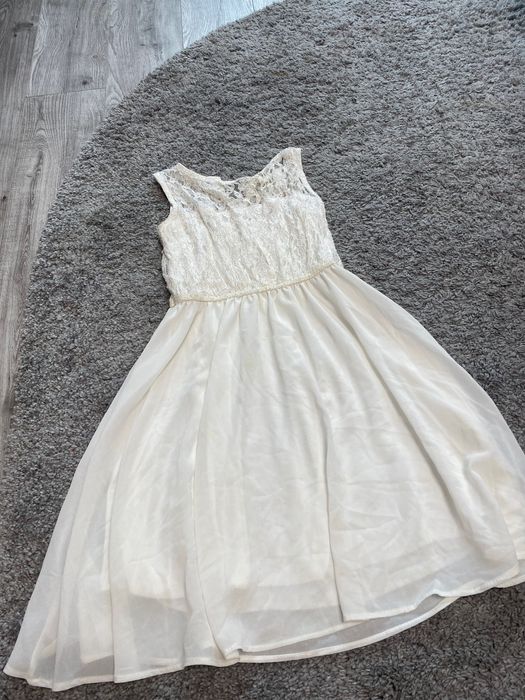 Сукні плаття р 42