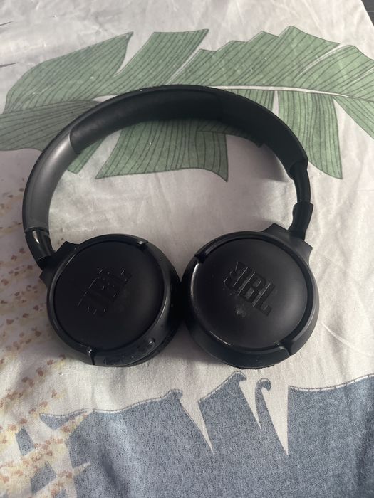 Навушніки JBL В гарному стані