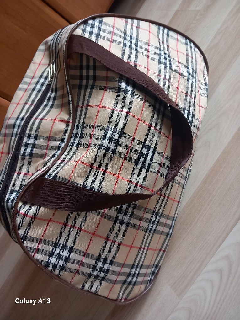 Burberry podręczna torba podróżna