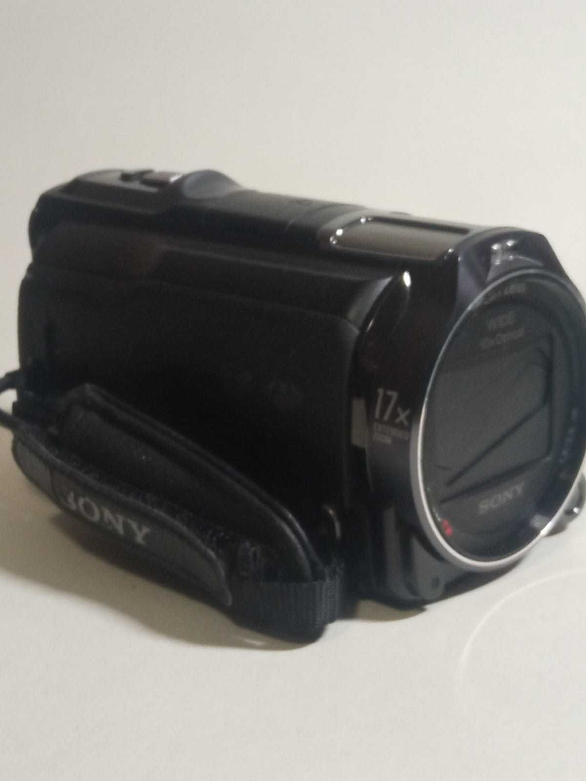відеокамера sony HDR-CX740