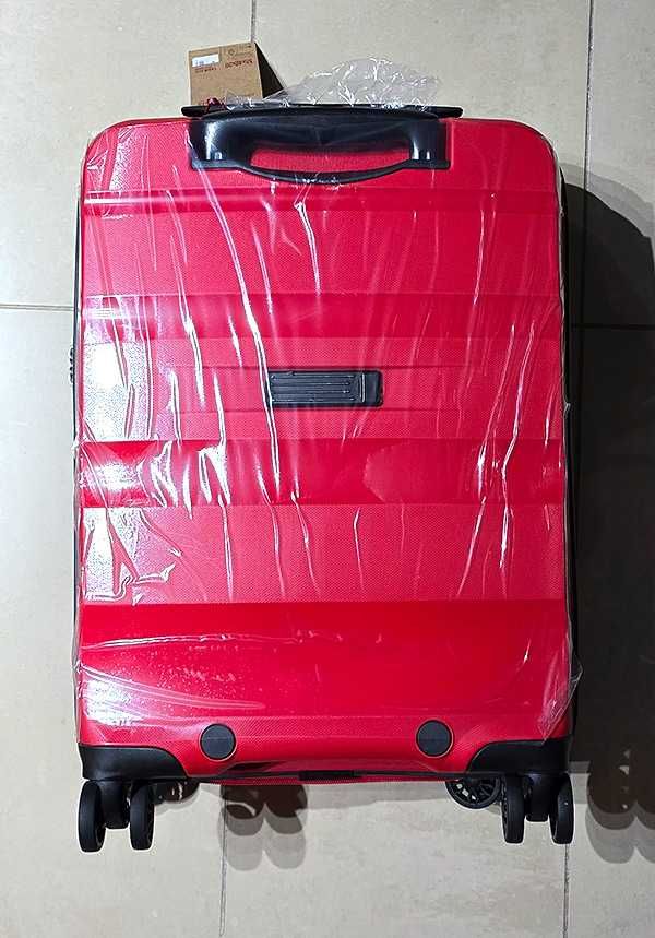 Walizka kabinowa American Tourister z logo Martini