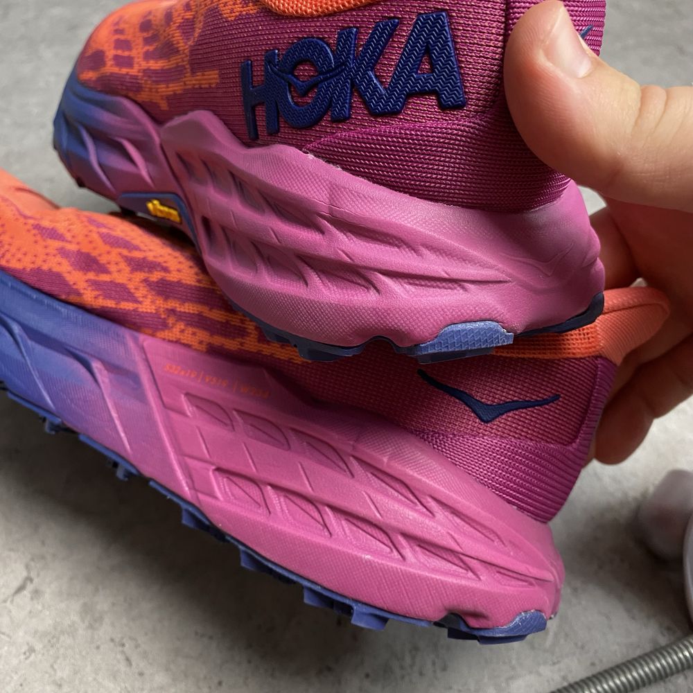 Трекінгові кросівки Hoka Speedgoat 5 Vibram