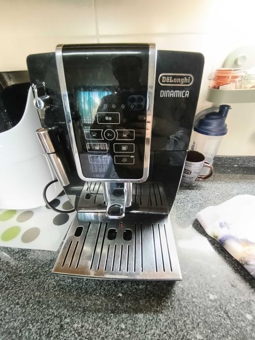 Maquina de café automática Délongui