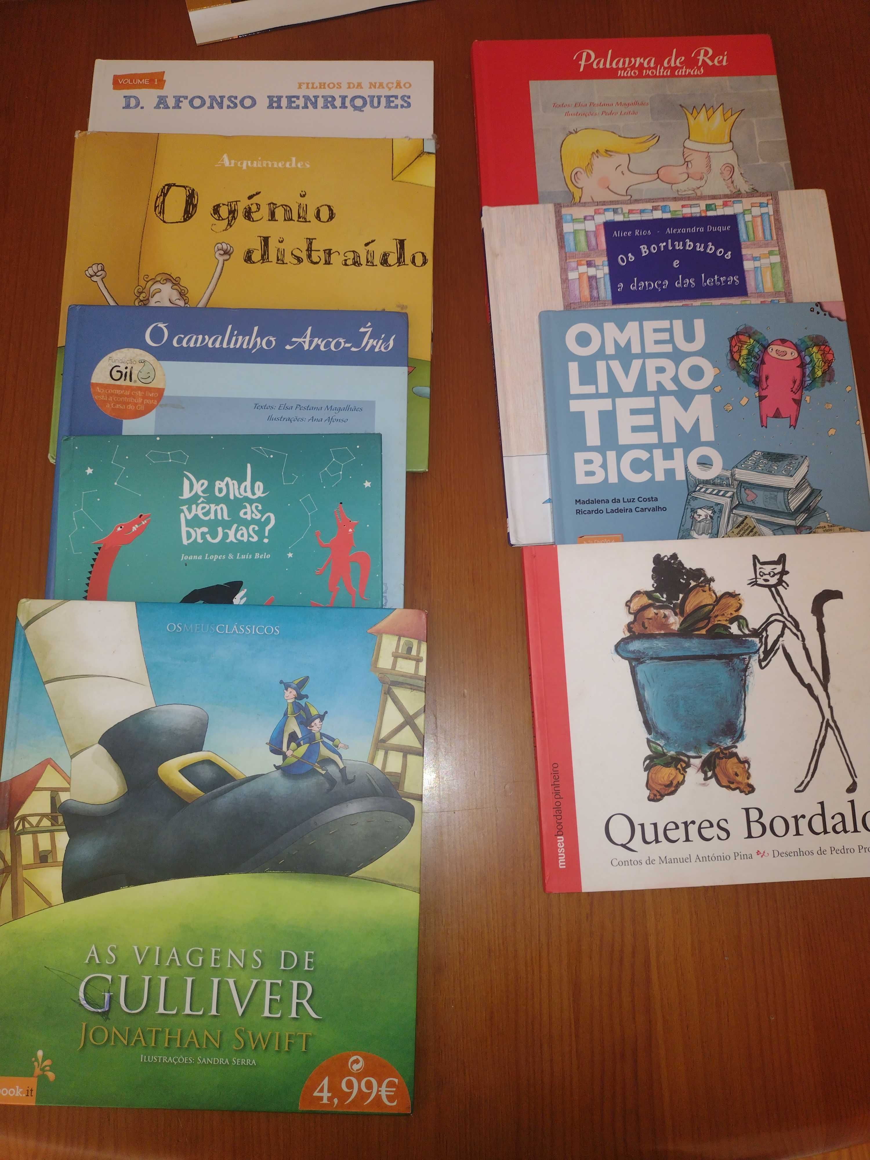 Livros infantis variados