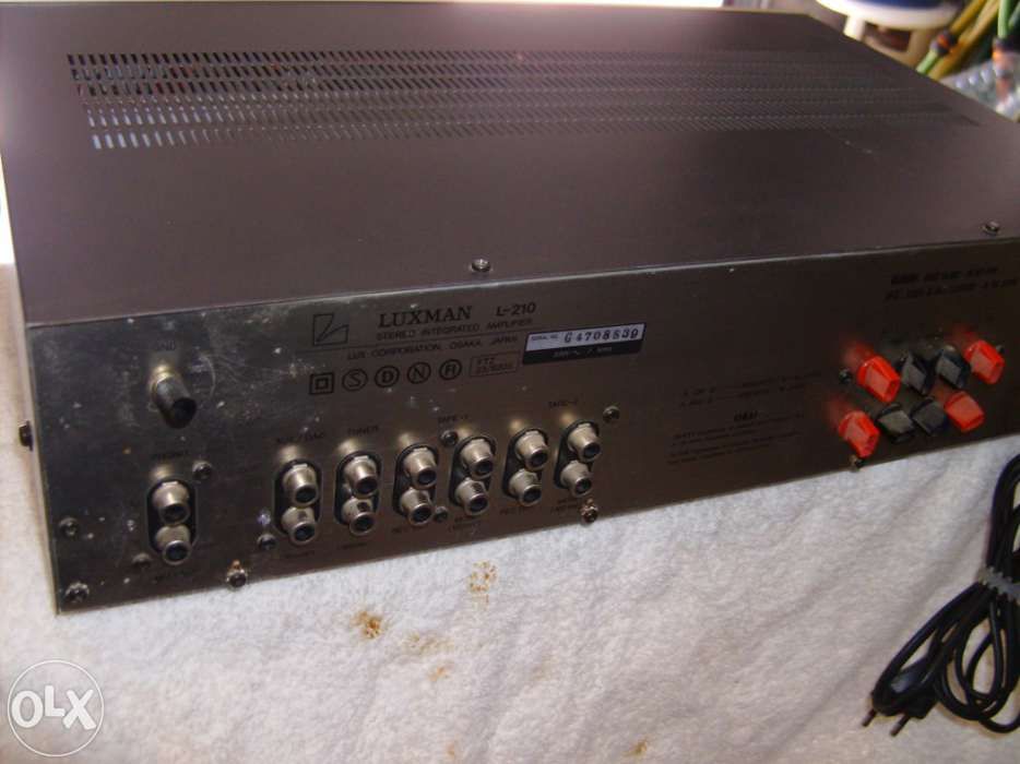 Amplificador Luxman L-210