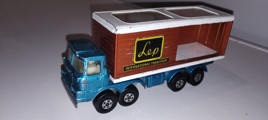 Машинка колекційна Matchbox England