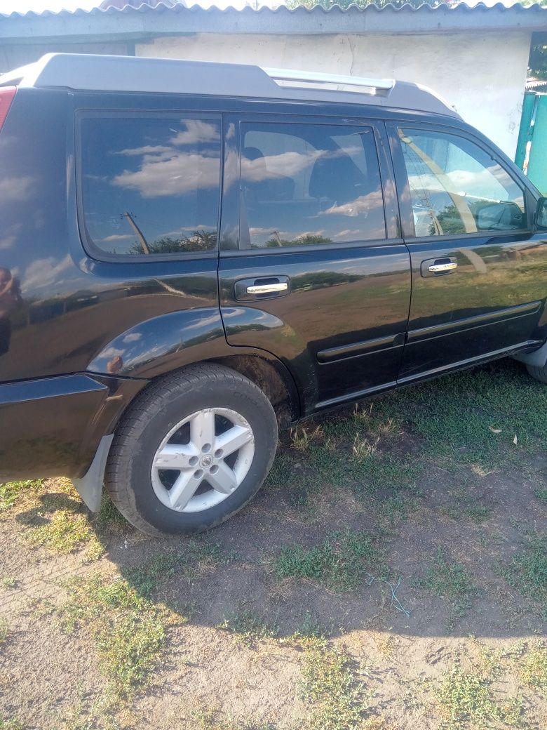 Ніссан хтрайл2.2 dCi