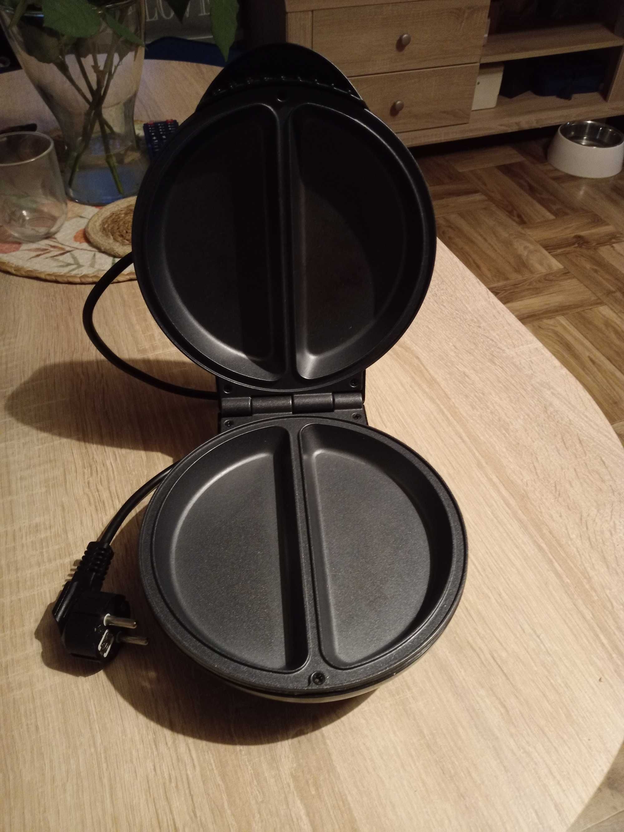 Urządzenie do omletów Salter, 750 W
