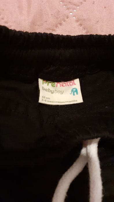 Calças pretas pre-natal dos 3 aos 6 meses