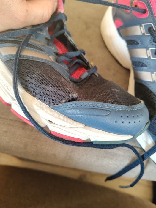 Buty sportowe adidas rozmiar 42