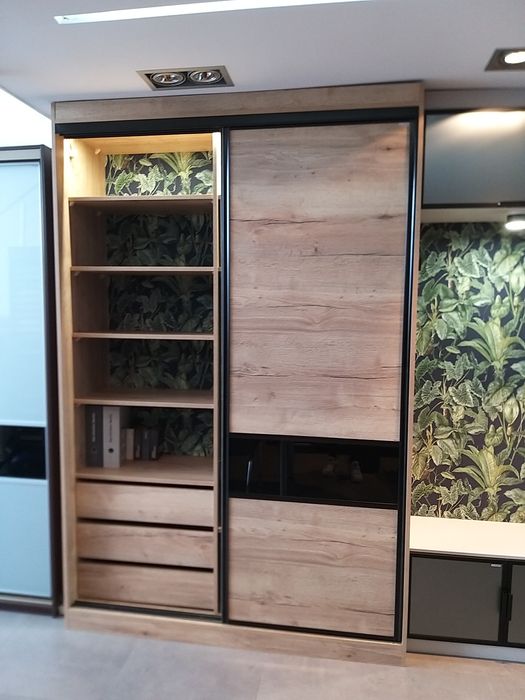 Wyprzedaż ekspozycji -50% Szafa z drzwiami KOMANDOR Dąb halifax