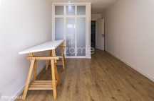 Apartamento T2 com varanda e garagem em Valadares, Vila Nova de Gaia