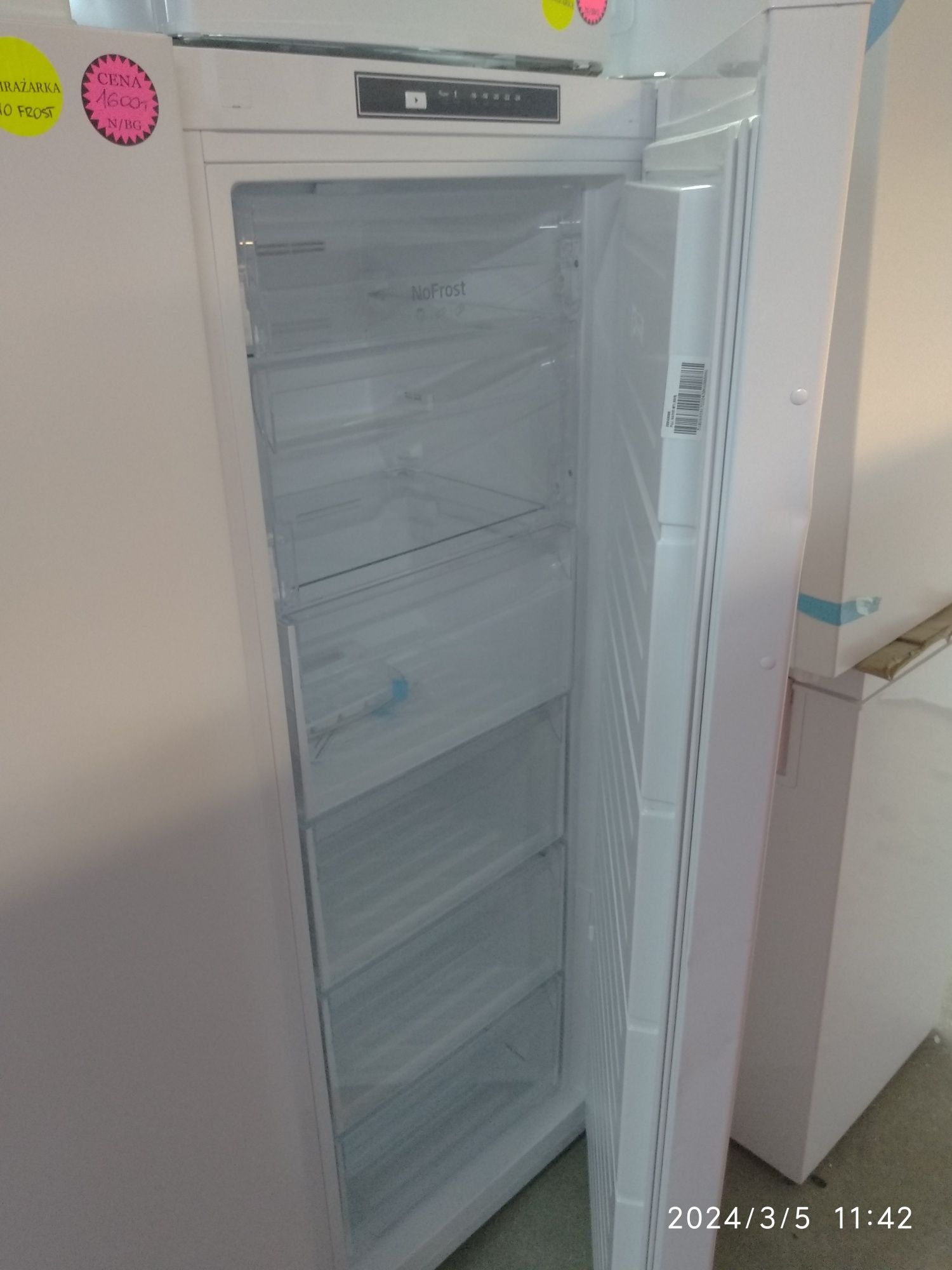 OUTLET Janki ul Wspólna 6 Zamrażarka No Frost Amica GSN 324 160 W
