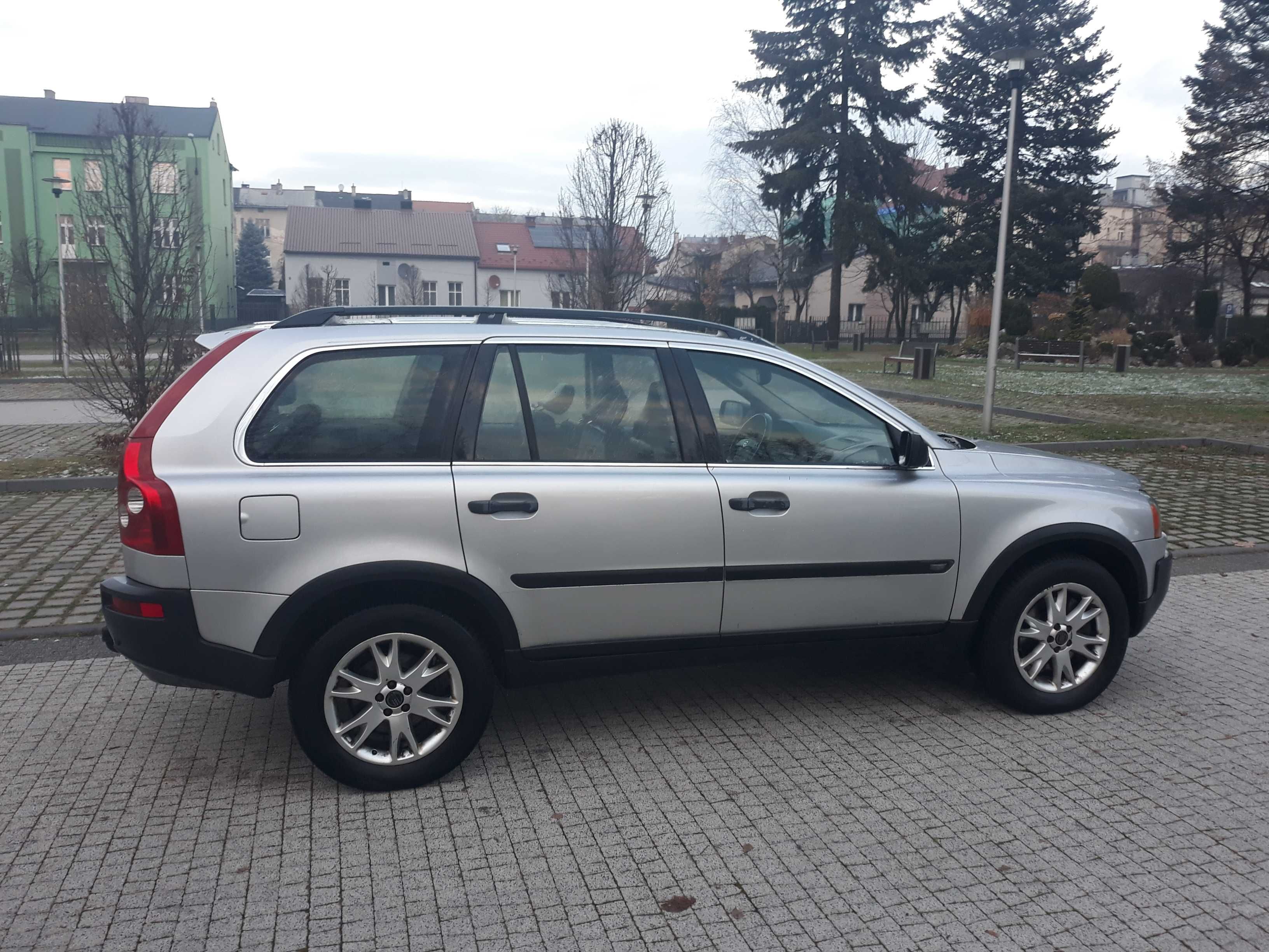 Volvo XC90 7 os 4x4 2.5T 210km w NAJBOGATSZEJ wersji WYPOSAŻENIA navi