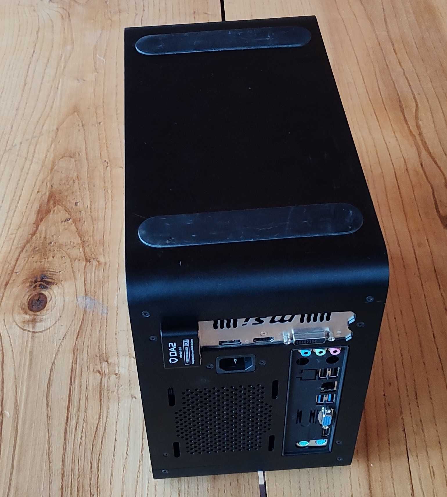 Komputer PC Streacom DA2 V2 mini ITX i5-6600k Geforce GTX1060 ssd