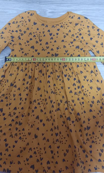 Сукня на дівчинку 3-4 роки