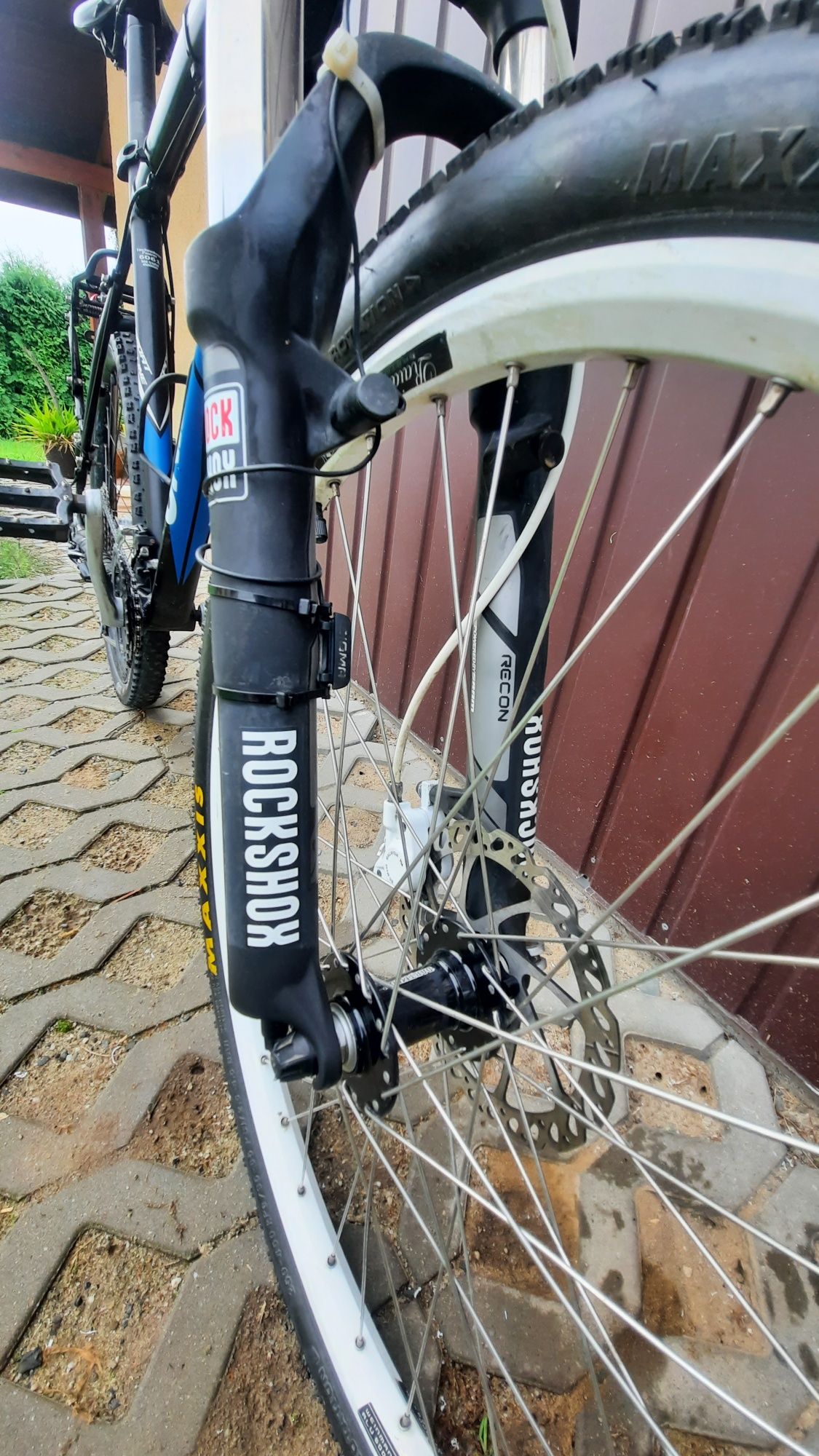 Rower unibike mission rock shock shimano deore