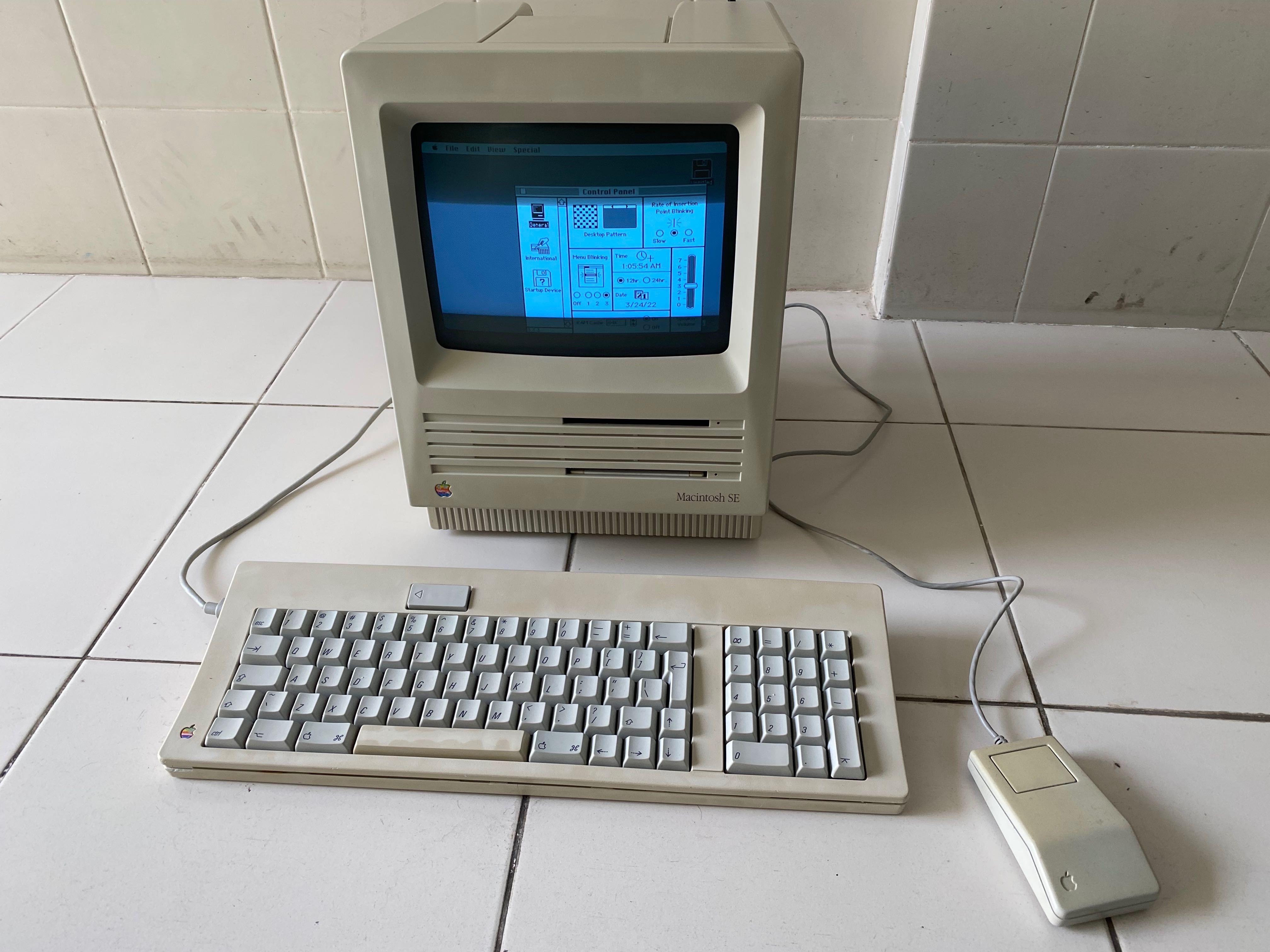 Apple Macintosh SE (M5010)
