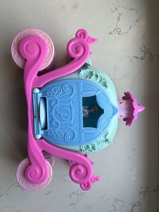 Набір для гри з пластиліном карета Попелюшки