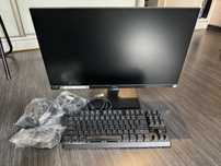 Monitor + klawiatura