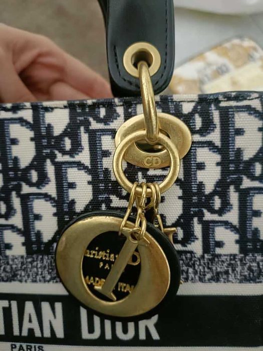 Mala inspirada na LADY DIOR