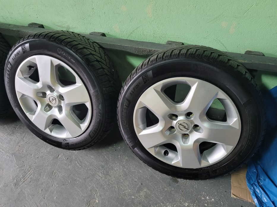 Koła zimowe Vectra C Signum Astra H 5x110 205/55/R16 Michelin 2021rok