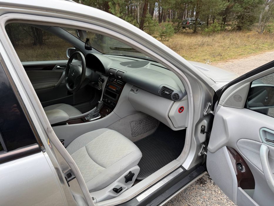Продам Mercedes C180