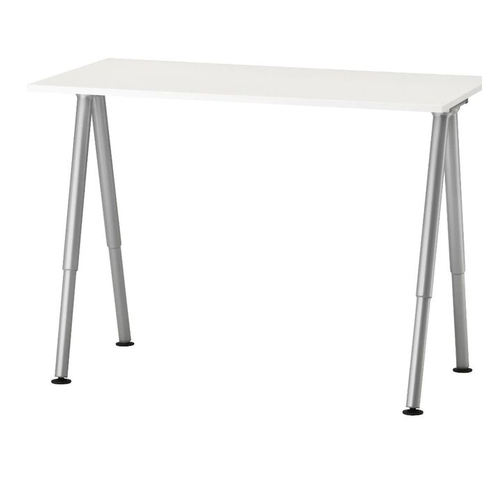Biurko ikea thyge białe