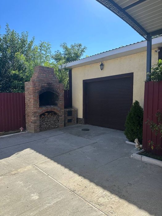 Продається затишний оселя в селі Сафьяни