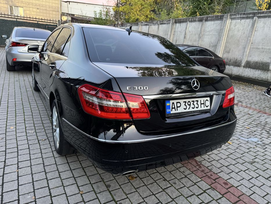 Mercedes Benz 212 3.0 Офіційний Газ Бензин