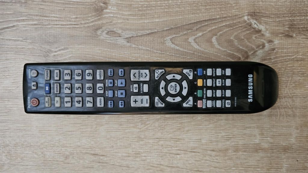 2.1 1+1 Soundbar Subwoofer DVD Bluray Samsung HT-BD8200