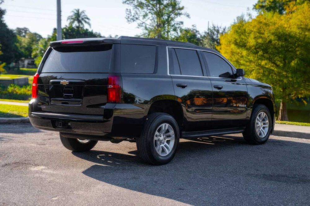 Chevrolet Tahoe LS      2017