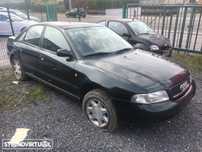 Audi A4 de 1998 para peças