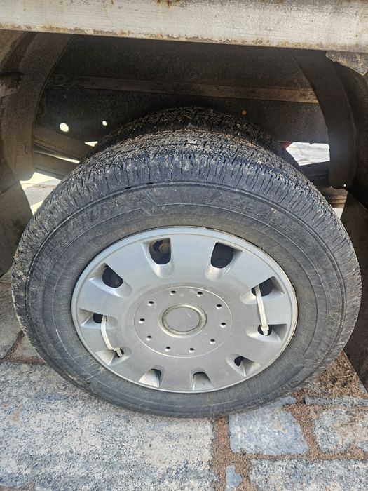 Продам газель бортову