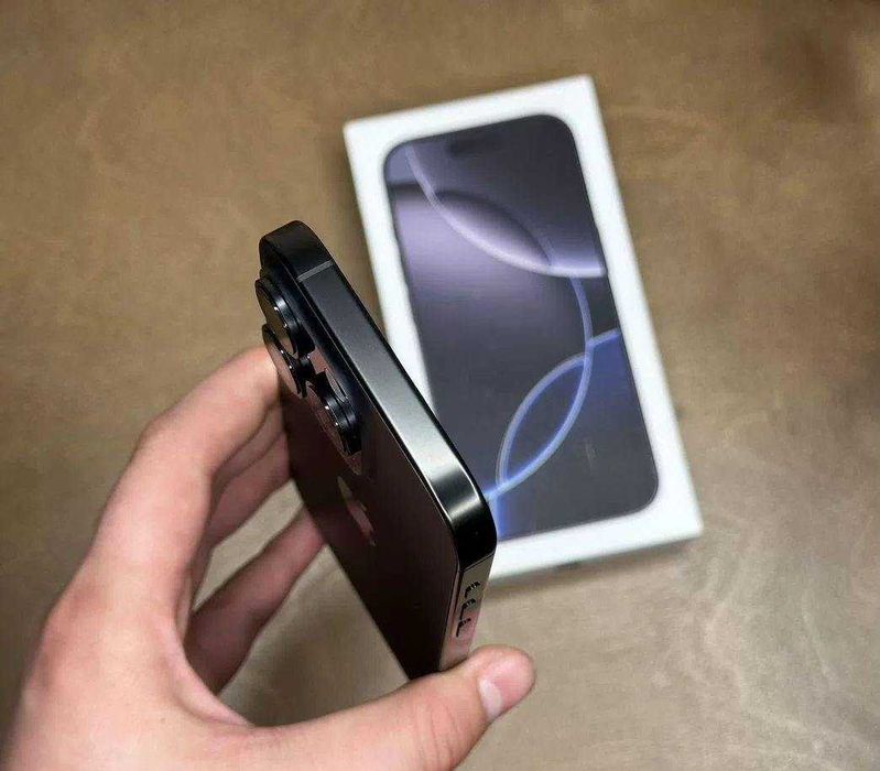 iPhone 16 Pro, 256 ГБ