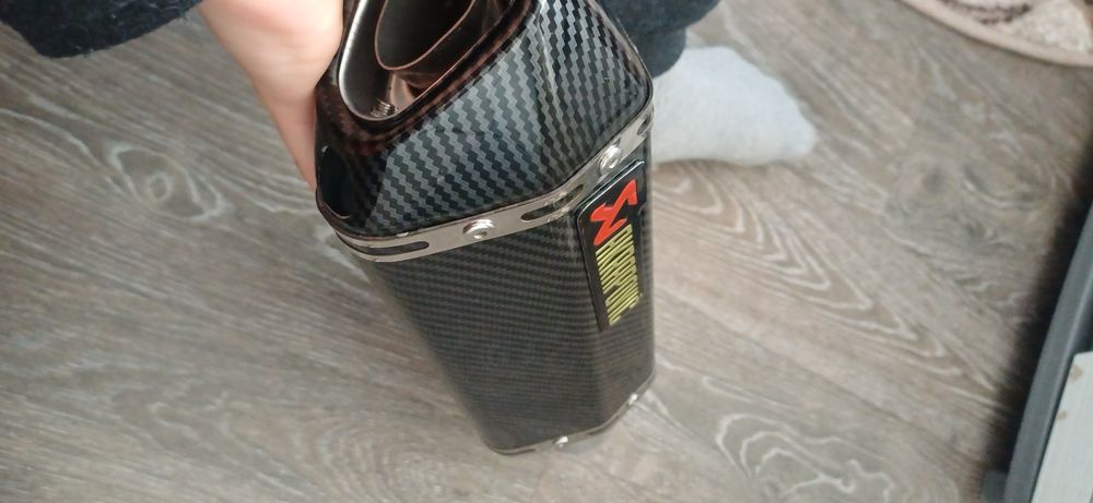 Продам  акрапович