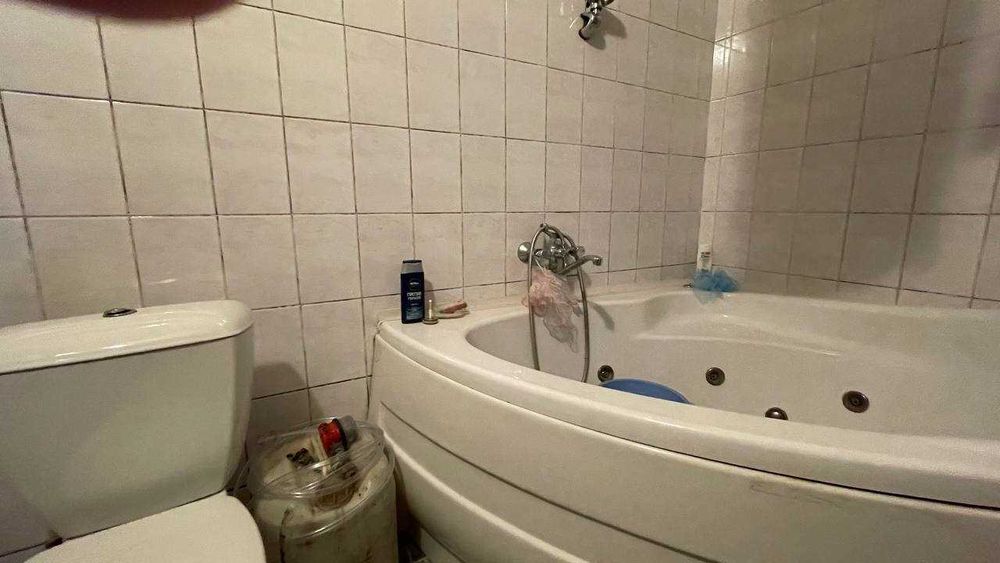 Продаётся 3-х ком. кв. центр Славянска Автономное от. 112 м.кв.