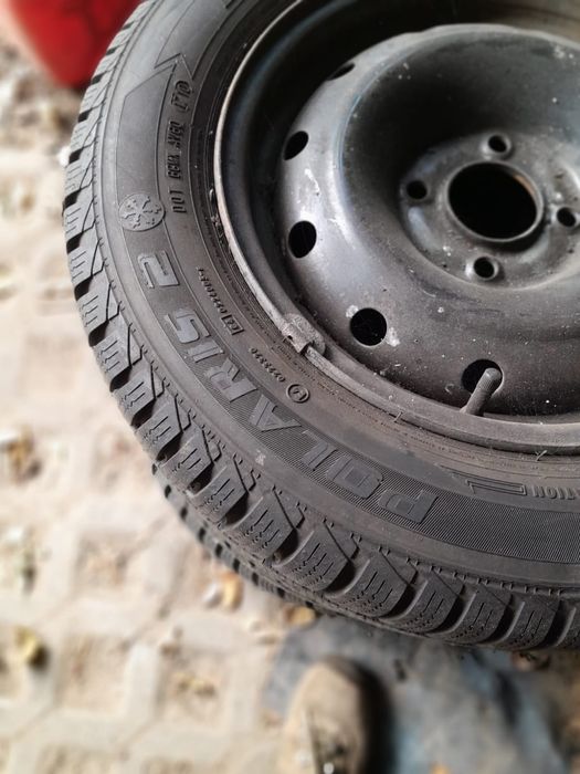 Komplet kół zimowych Polaris2 barum radial 185/65r14