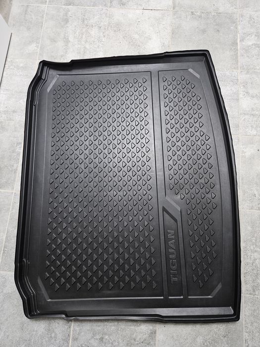 Oryginalna Mata bagażnika VW Tiguan 2