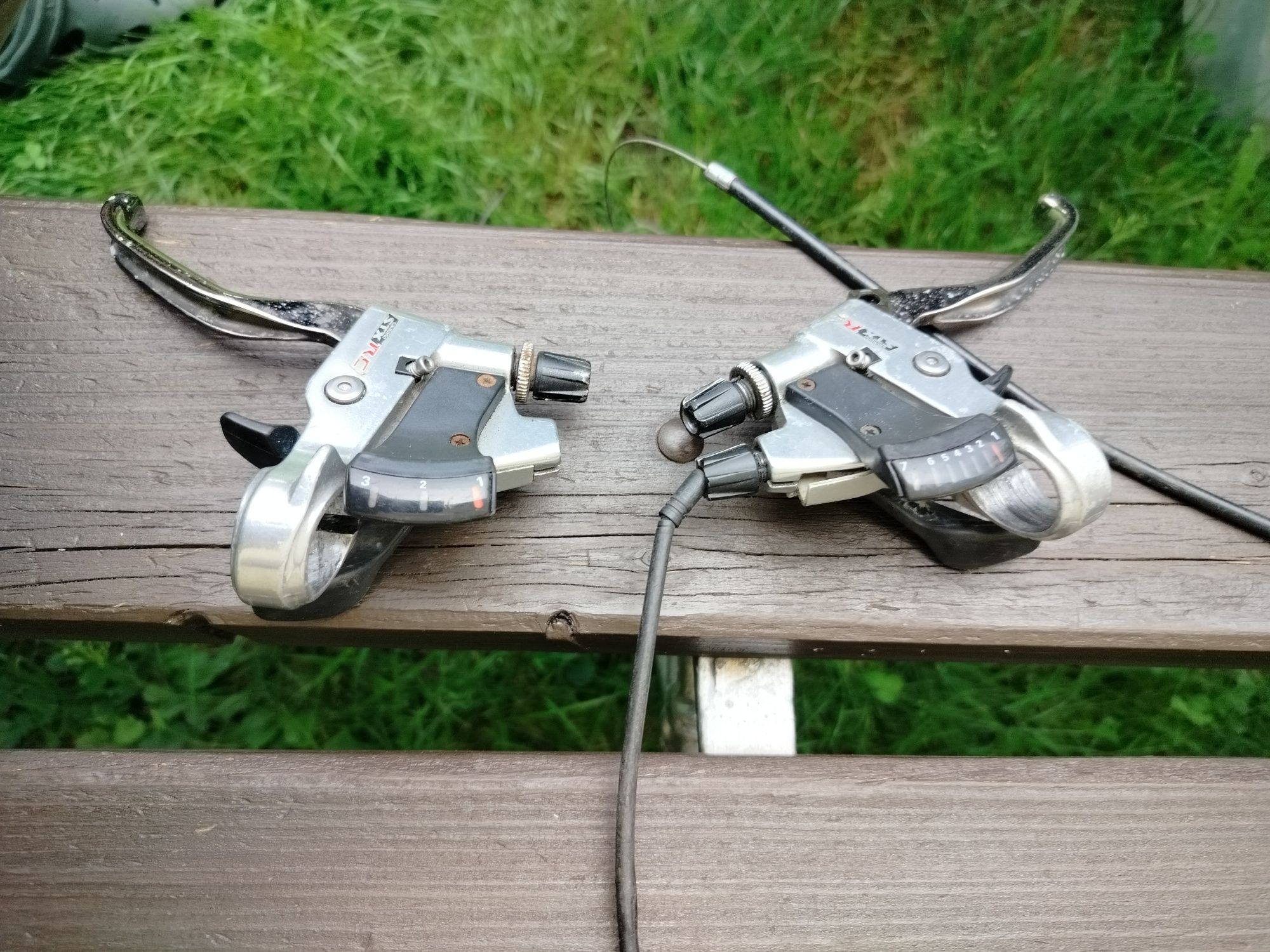 Klamkomanetki Shimano STX RC