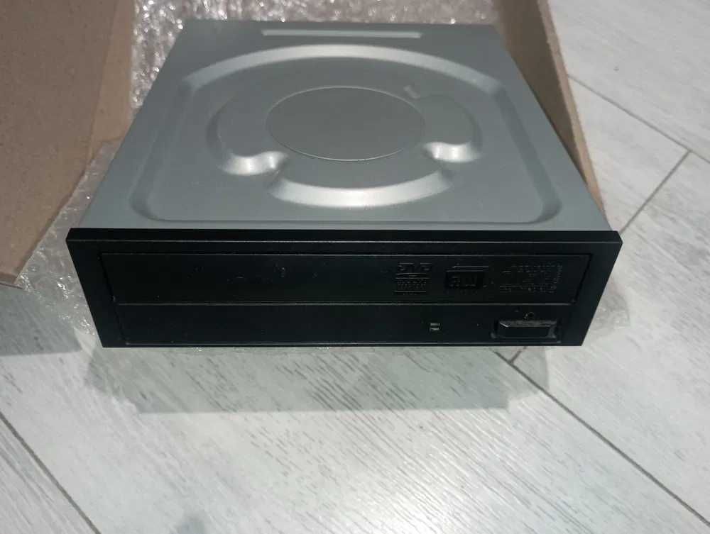 Дисковод DVD-ROM Sony Optiarc AD-7240S ідеальний стан + 2 двд додатк