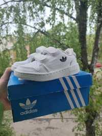 Кеди Adidas розмір 23