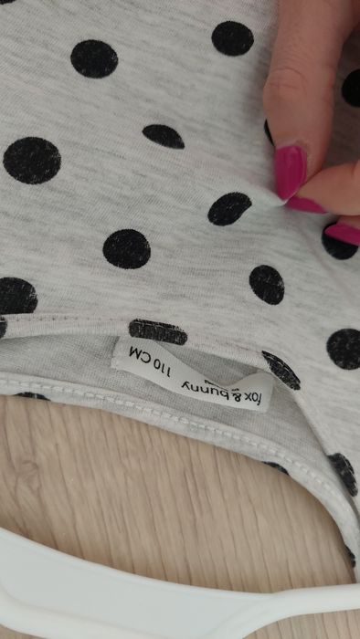 Dwie sukienki Sinsay bawełniane 104 i 110