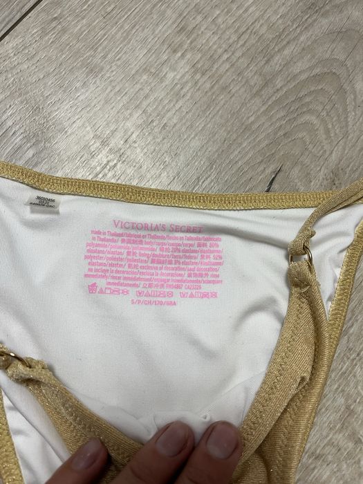 Купальник фірмовий Victoria’s secret  ліфчик чашка C/D , трусики S/M