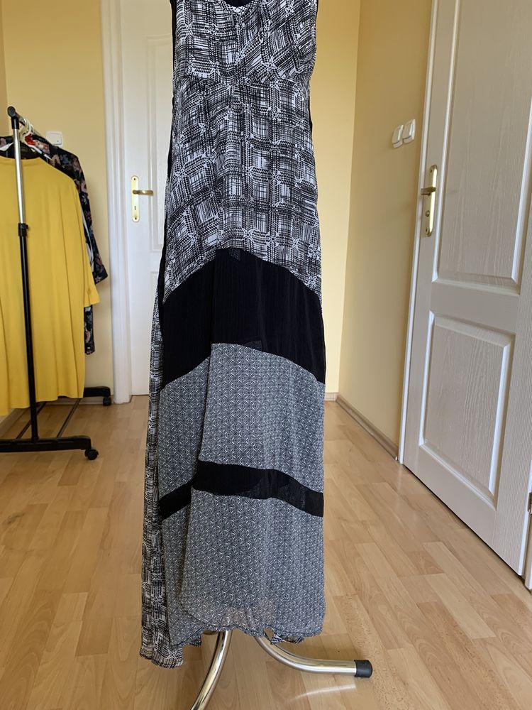 Śliczna czarno biała sukienka letnia maxi KappAhl