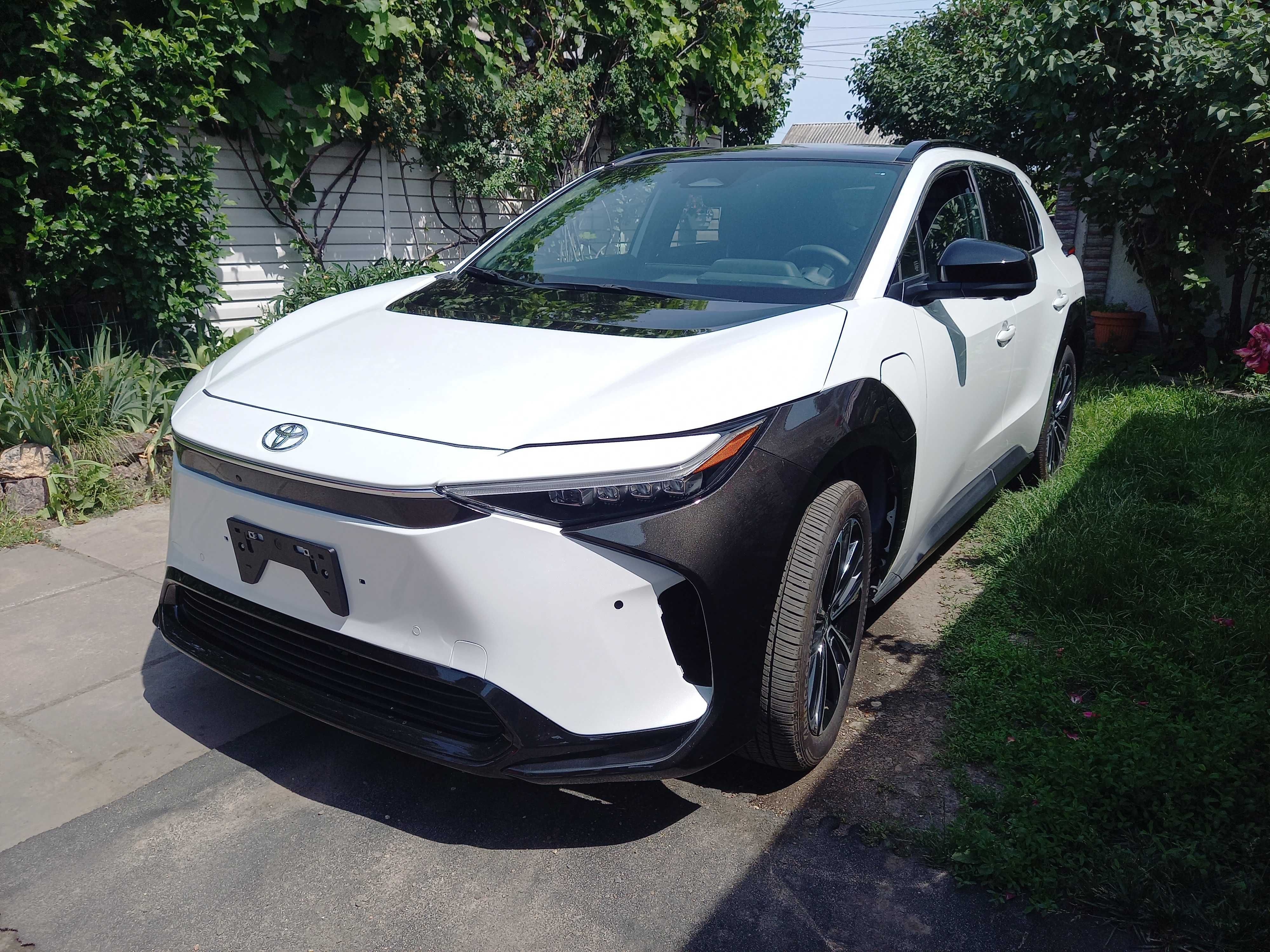 Toyota bZ4X Xle 2023 71.4 kWh (204 к.с) 5 тис пробігу!