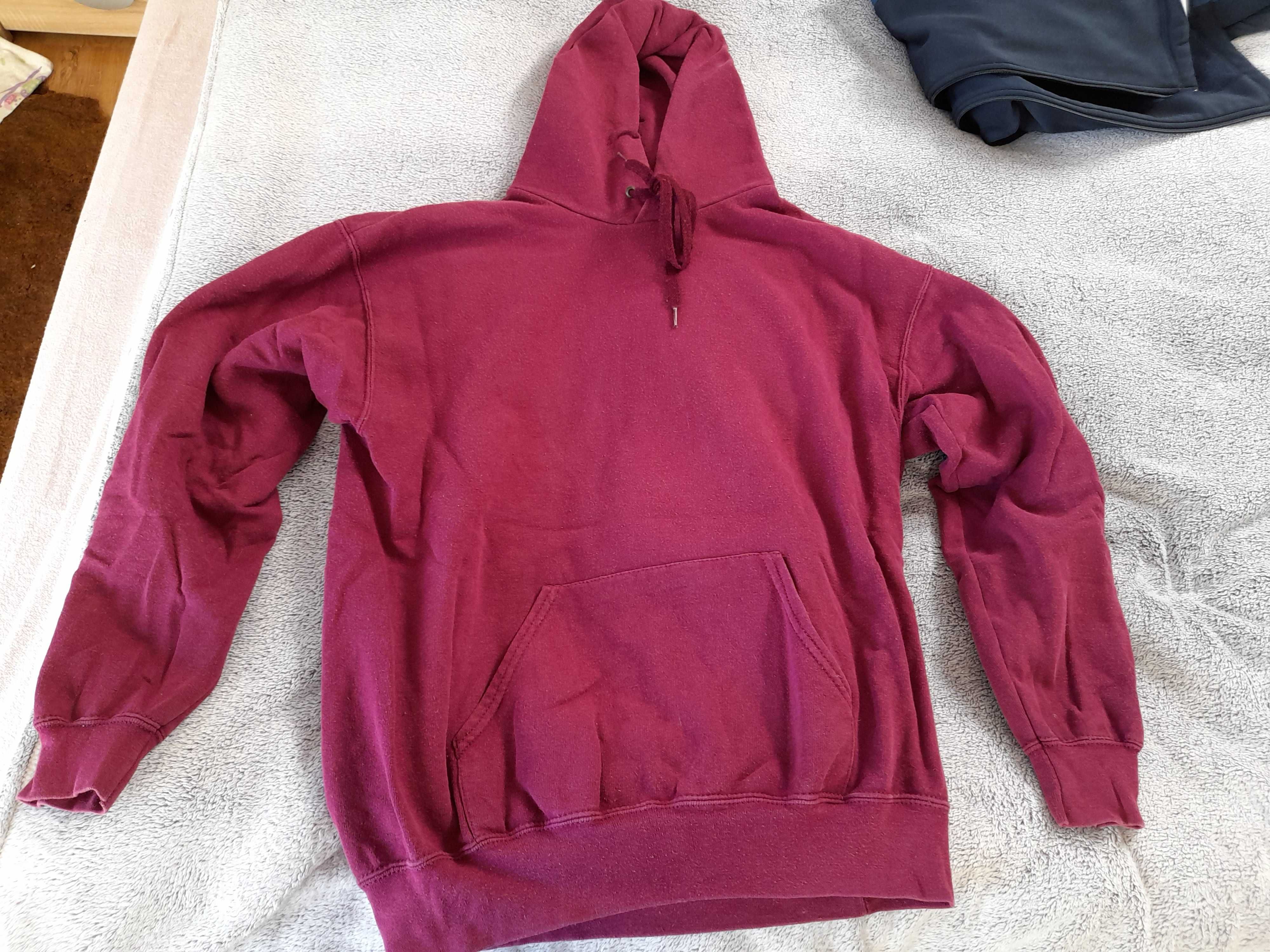 Bluza bordowa z kapturem i kieszeniami STILINSKI 24, rozmiar M