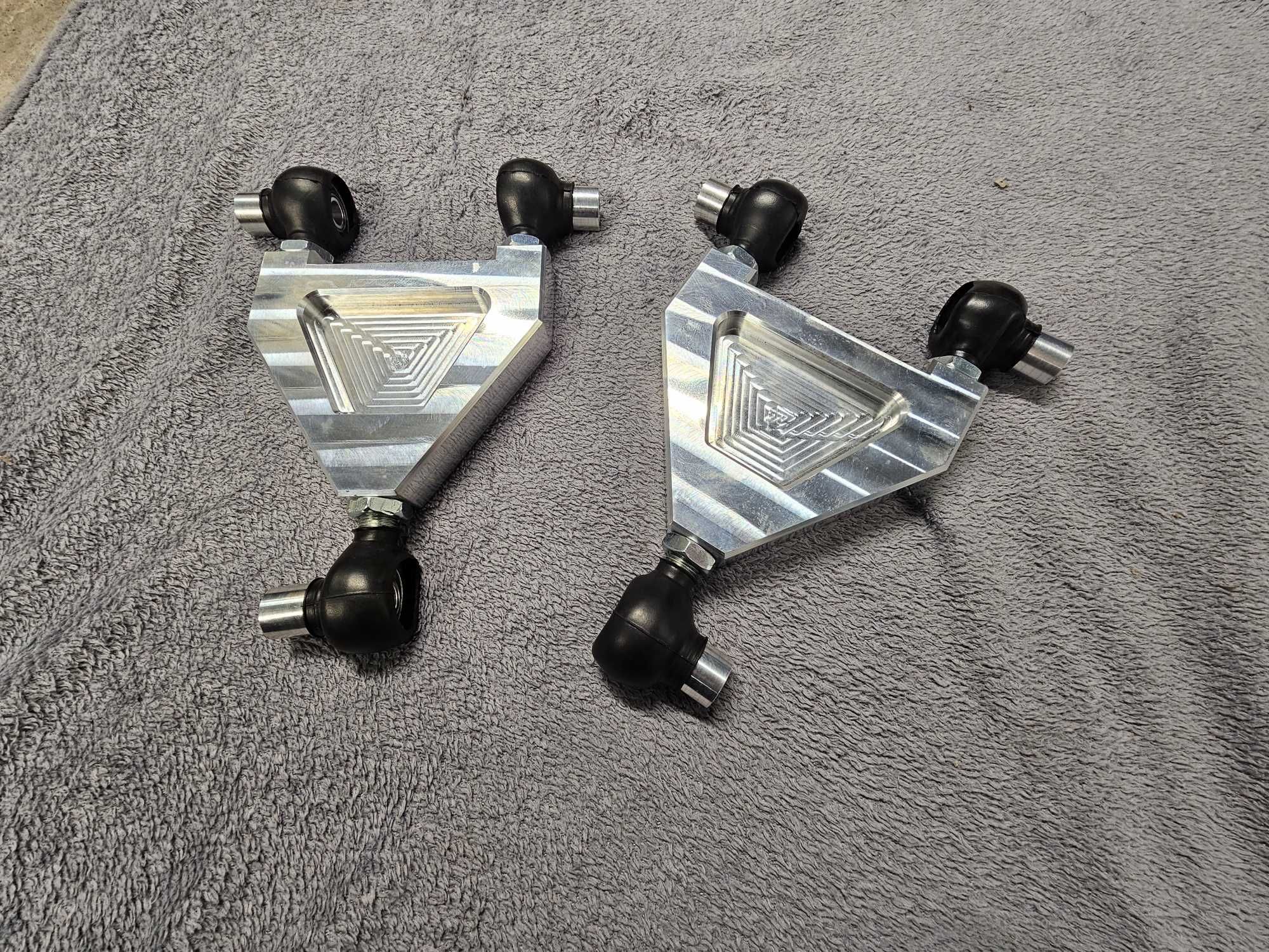 Regulowane wahacze tylne górne Camber Arms Audi A4 S4 RS4 B5 80 B4 Q